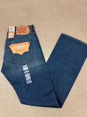 NWT Levi's 501 Men's Classic Straight Jeans - Dark Blue